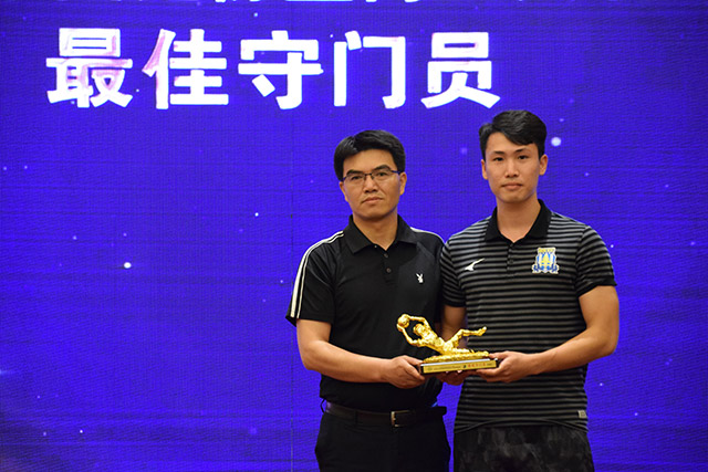 官方：英甲AFC温布尔登租借切尔西18岁中场欧利·哈里森